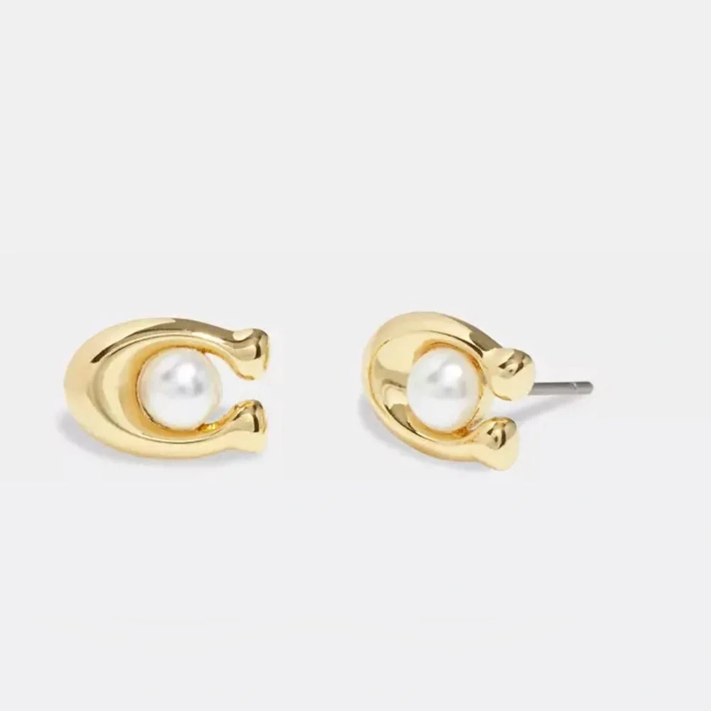 Coach‎ Strawberry Signature pearl Stud Earrings Set brand new - Picture 3 of 5